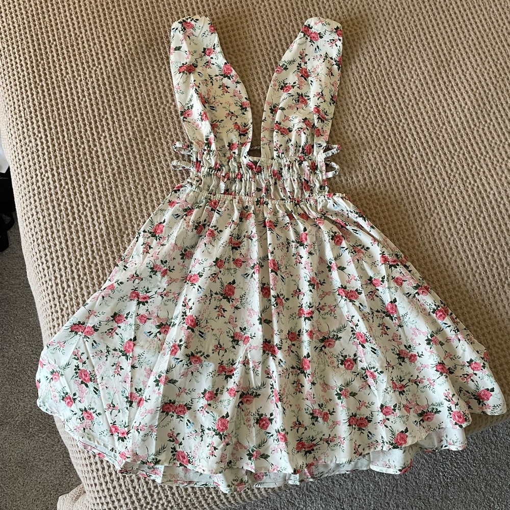 Adorable White Floral Print Cut Out Back Shirred Low Cut Dress